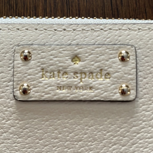 Kate Spade full sized wallet - Picture 4 of 4